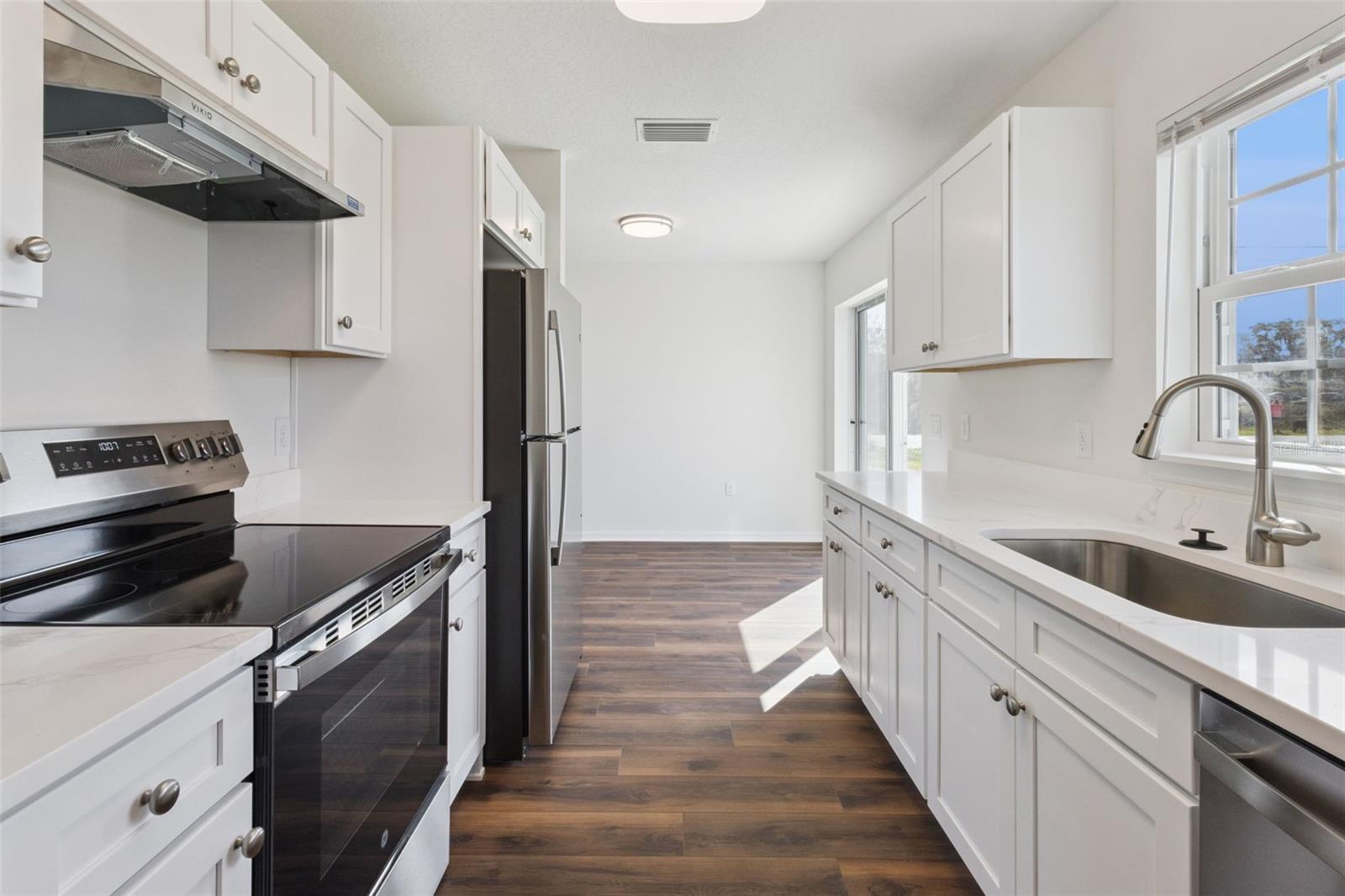 TAVARES LINDA PARK - Residential Lease