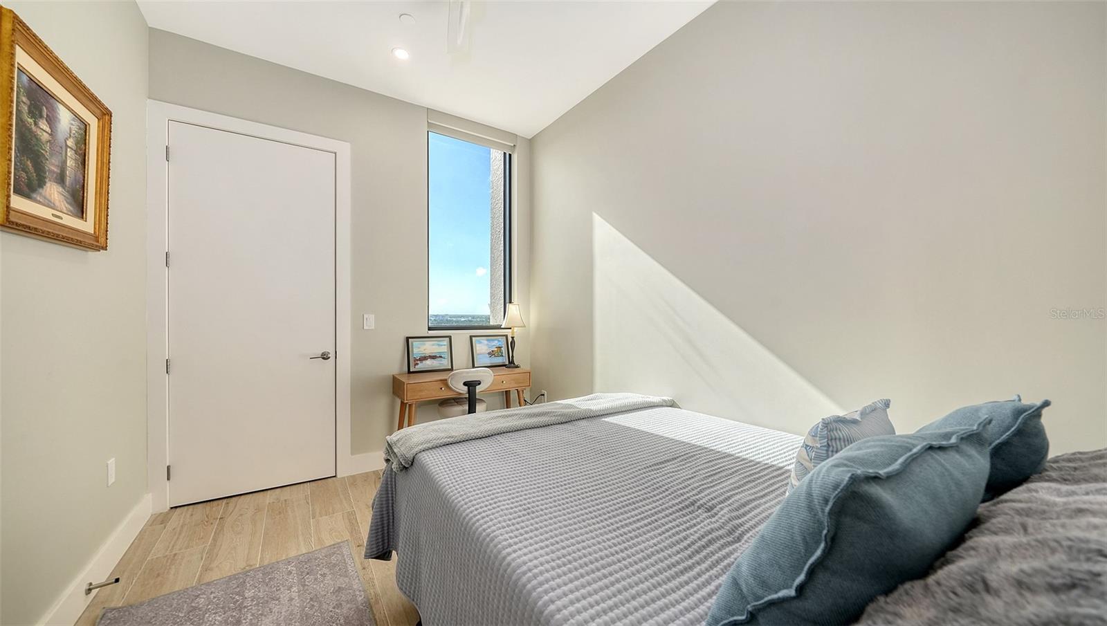 THE DEMARCAY - Residential