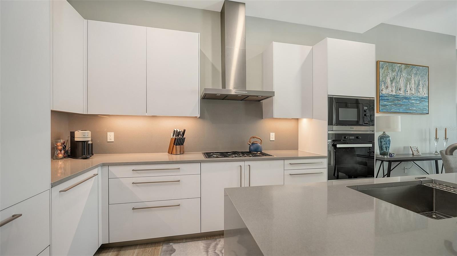 THE DEMARCAY - Residential