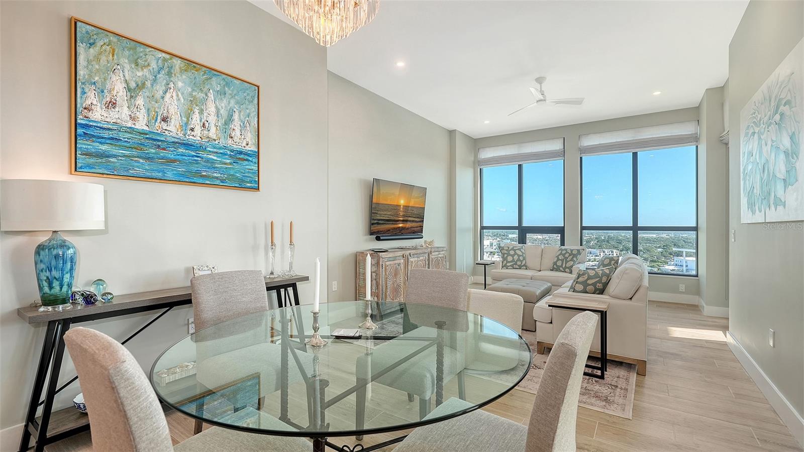 THE DEMARCAY - Residential