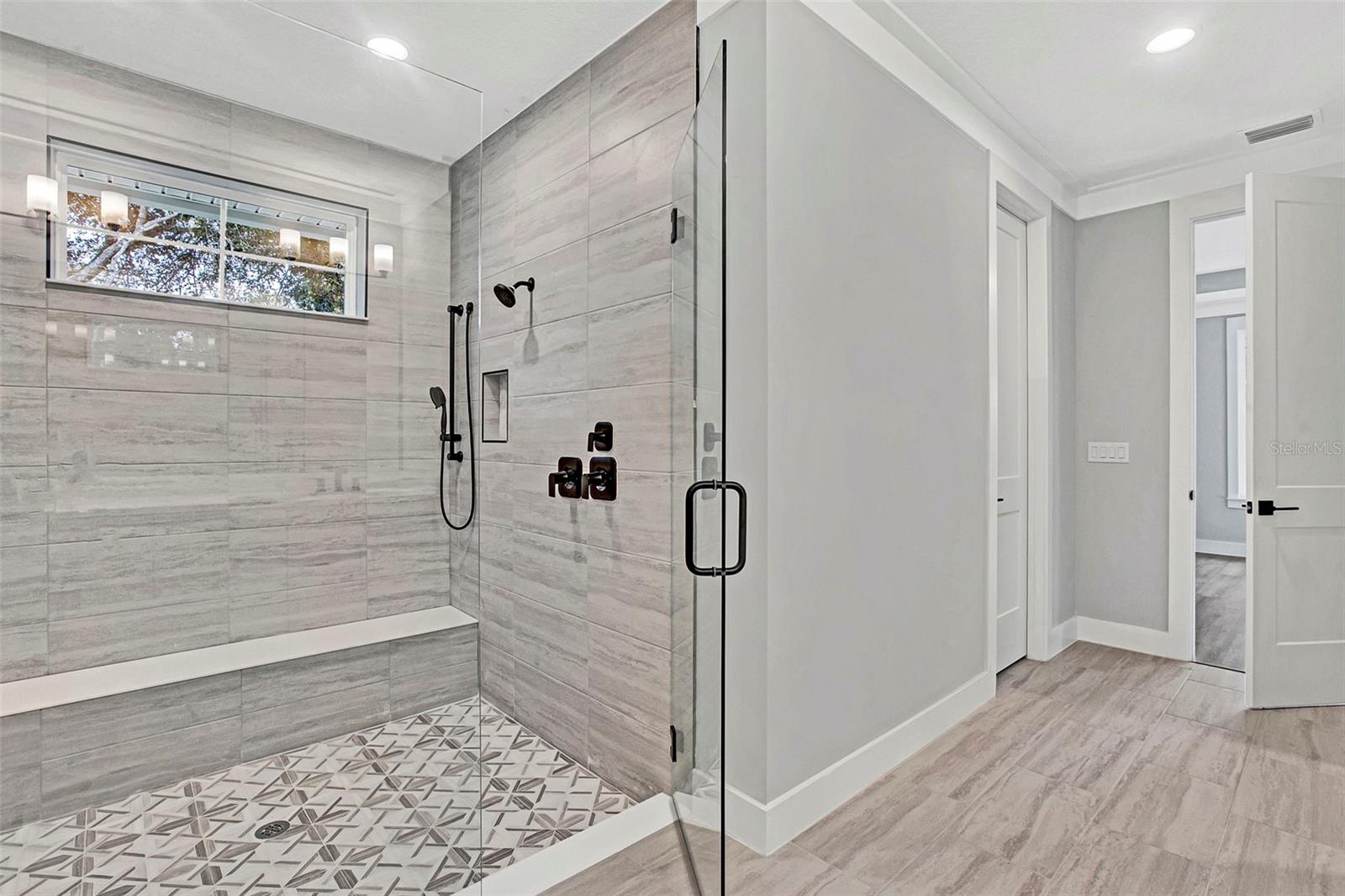 BEACH HAVEN UN 1 - Residential