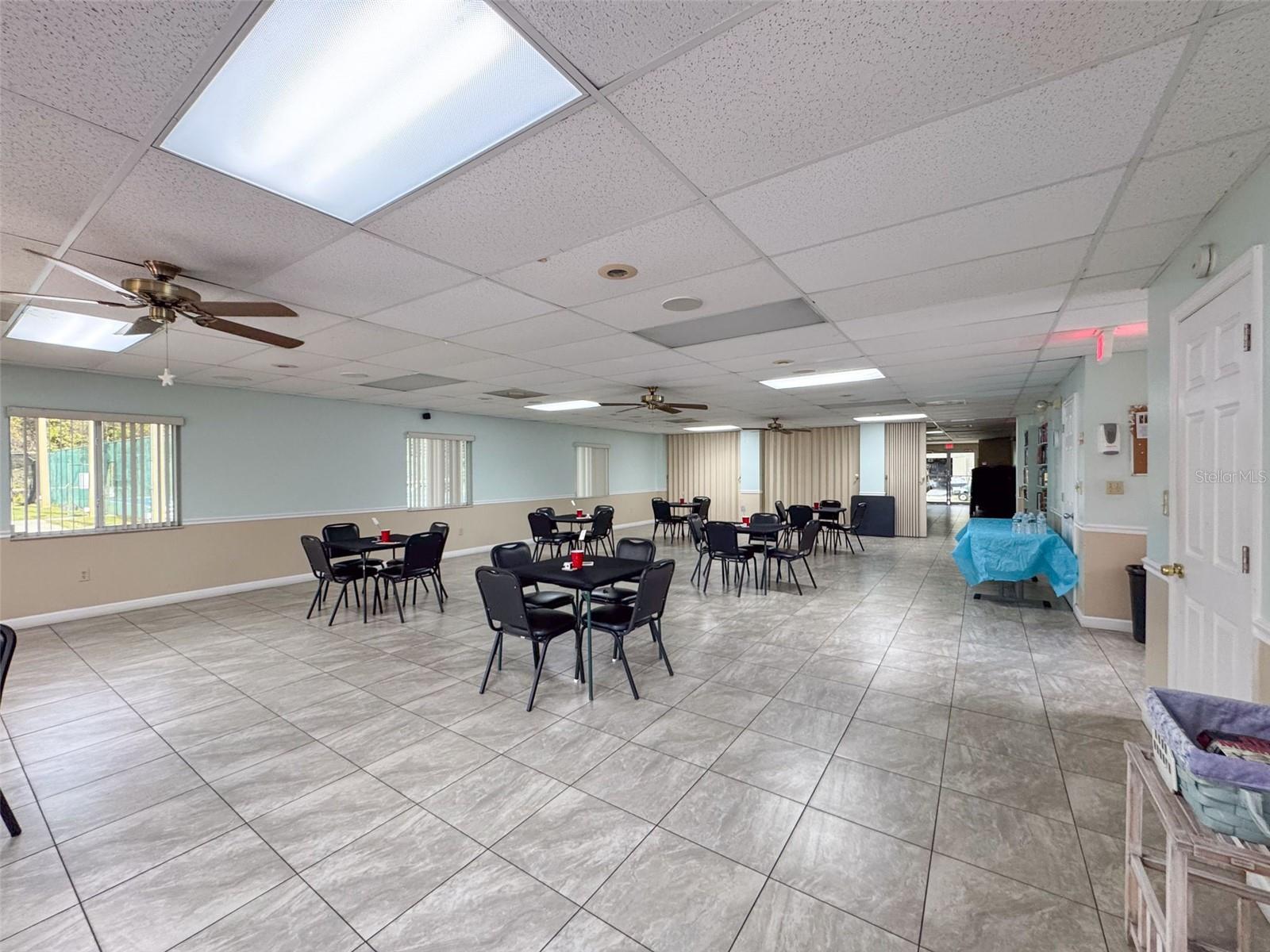 SUNNYBROOK CONDO 02 - Residential