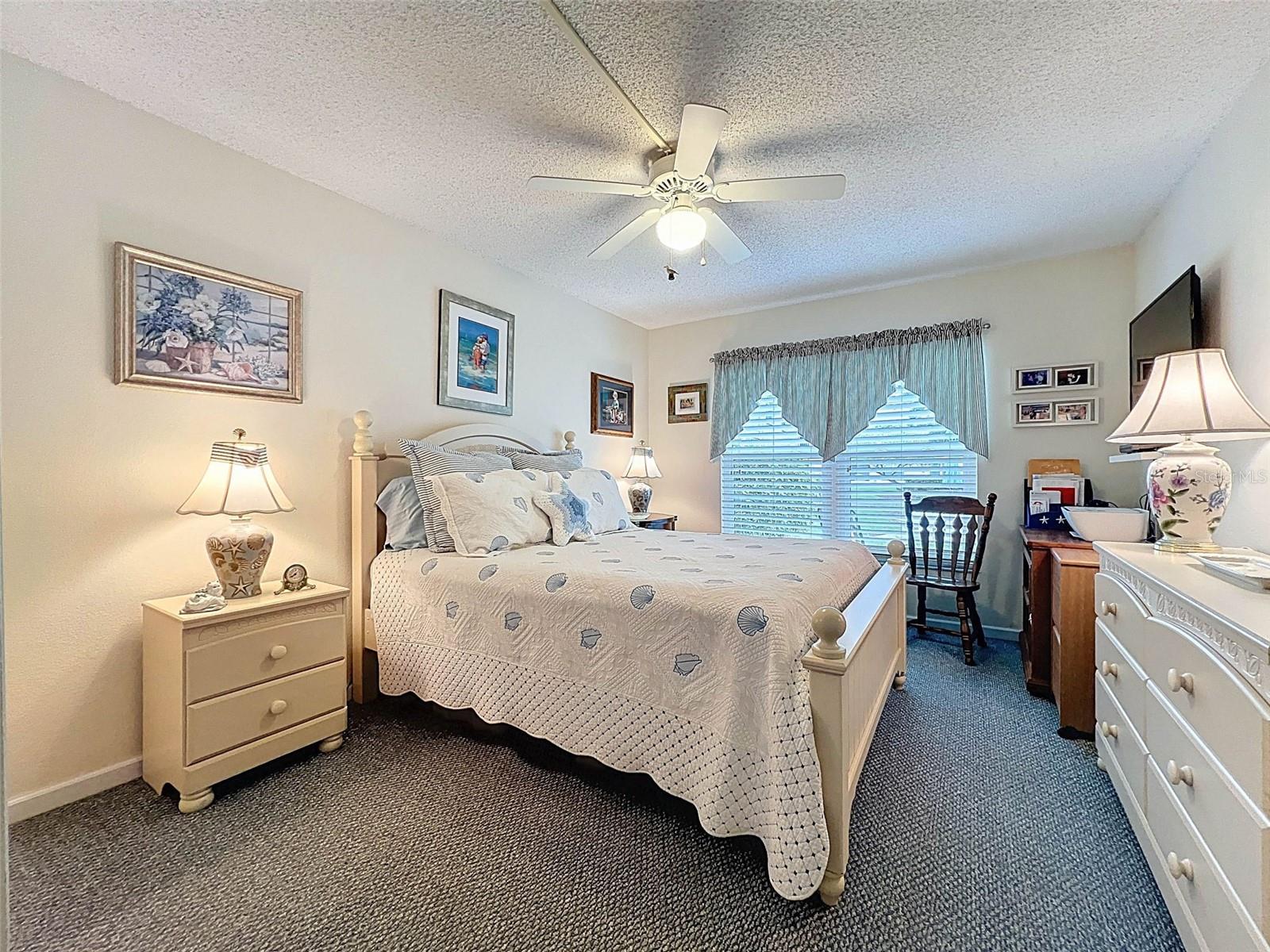 SUNNYBROOK CONDO 02 - Residential