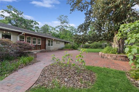 2210 NW 6TH PLACE GAINESVILLE FL 32603