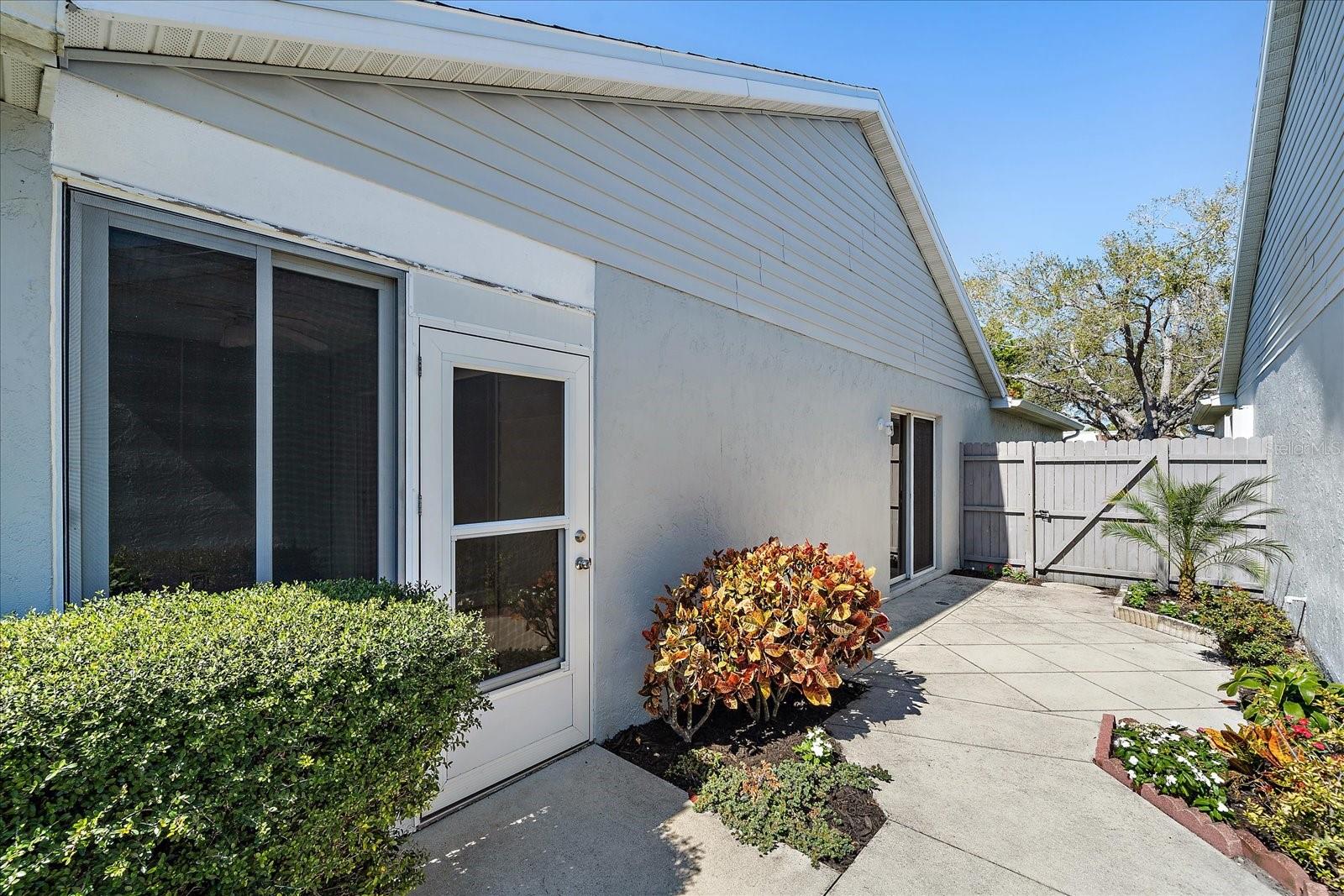 IRONWOOD VILLAS - Residential