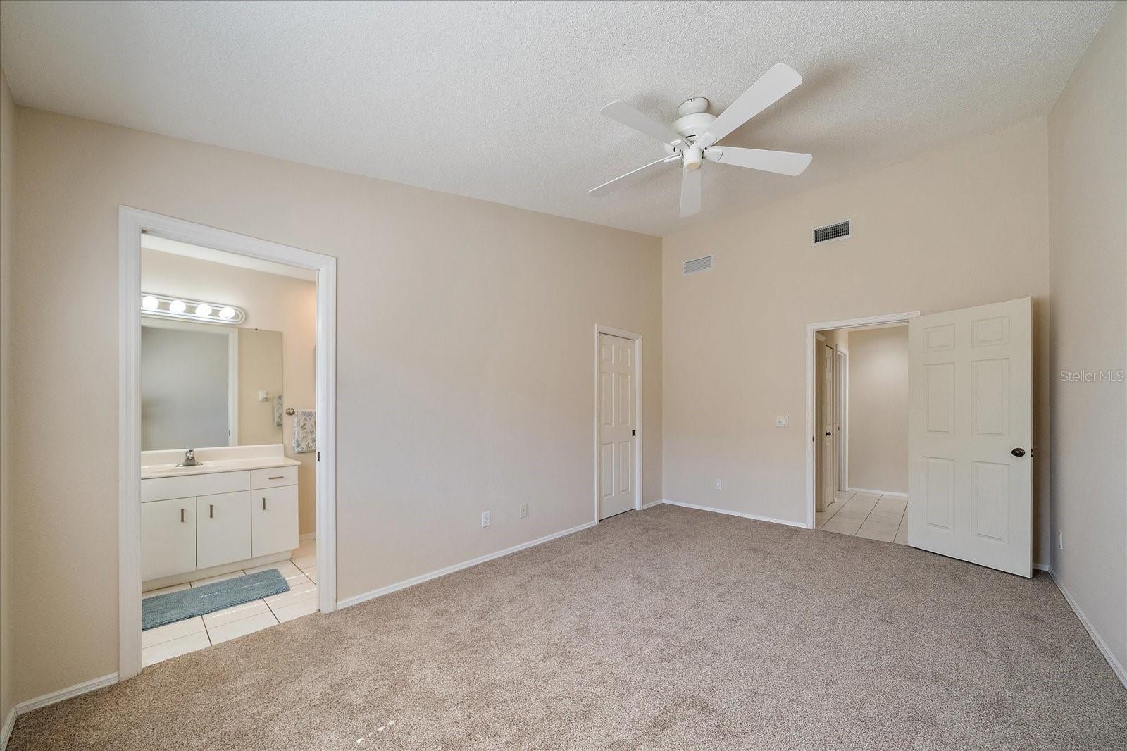 IRONWOOD VILLAS - Residential