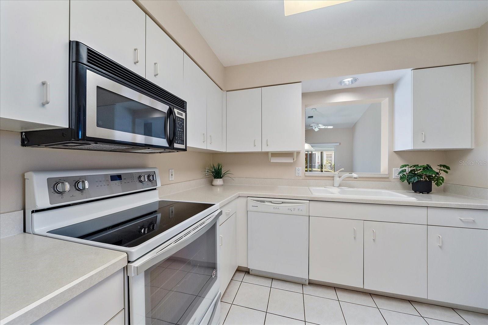 IRONWOOD VILLAS - Residential