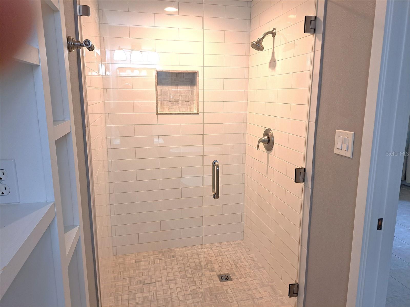 CAMPO BELLO - Residential Lease