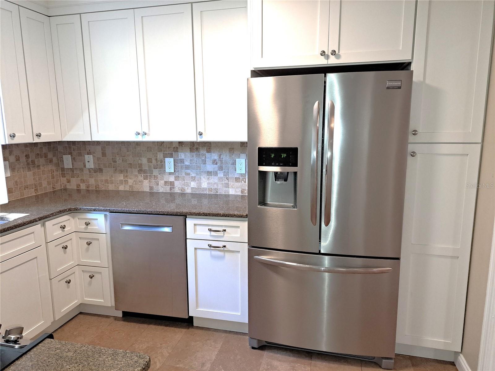 CAMPO BELLO - Residential Lease