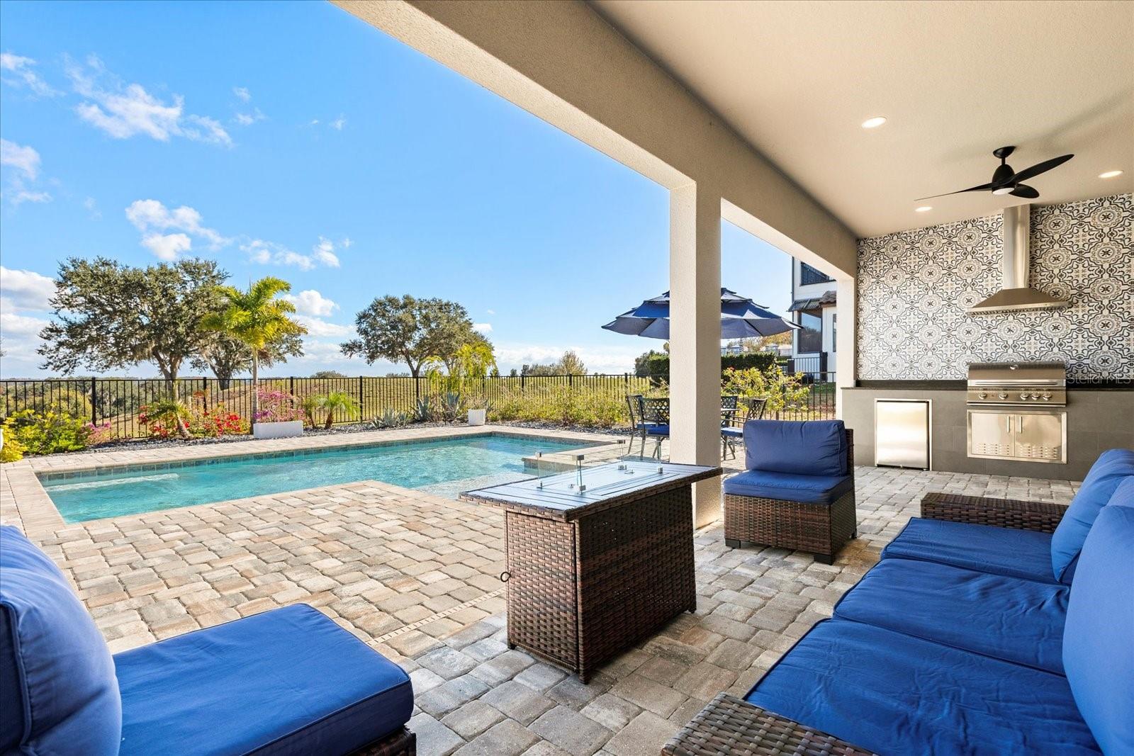 BELLA COLLINA WEST SUB - Residential