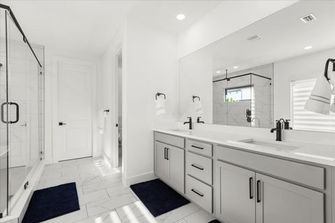 Tiny photo for 16254 Ravenna Court, Montverde, FL 34756 (MLS # G5105468)