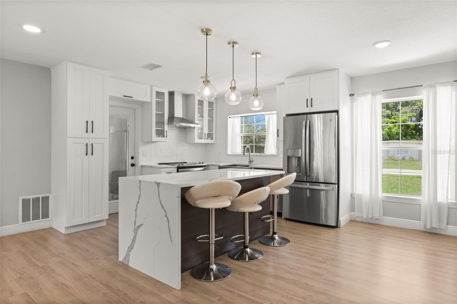 MEDALLION ESTATES - Residential