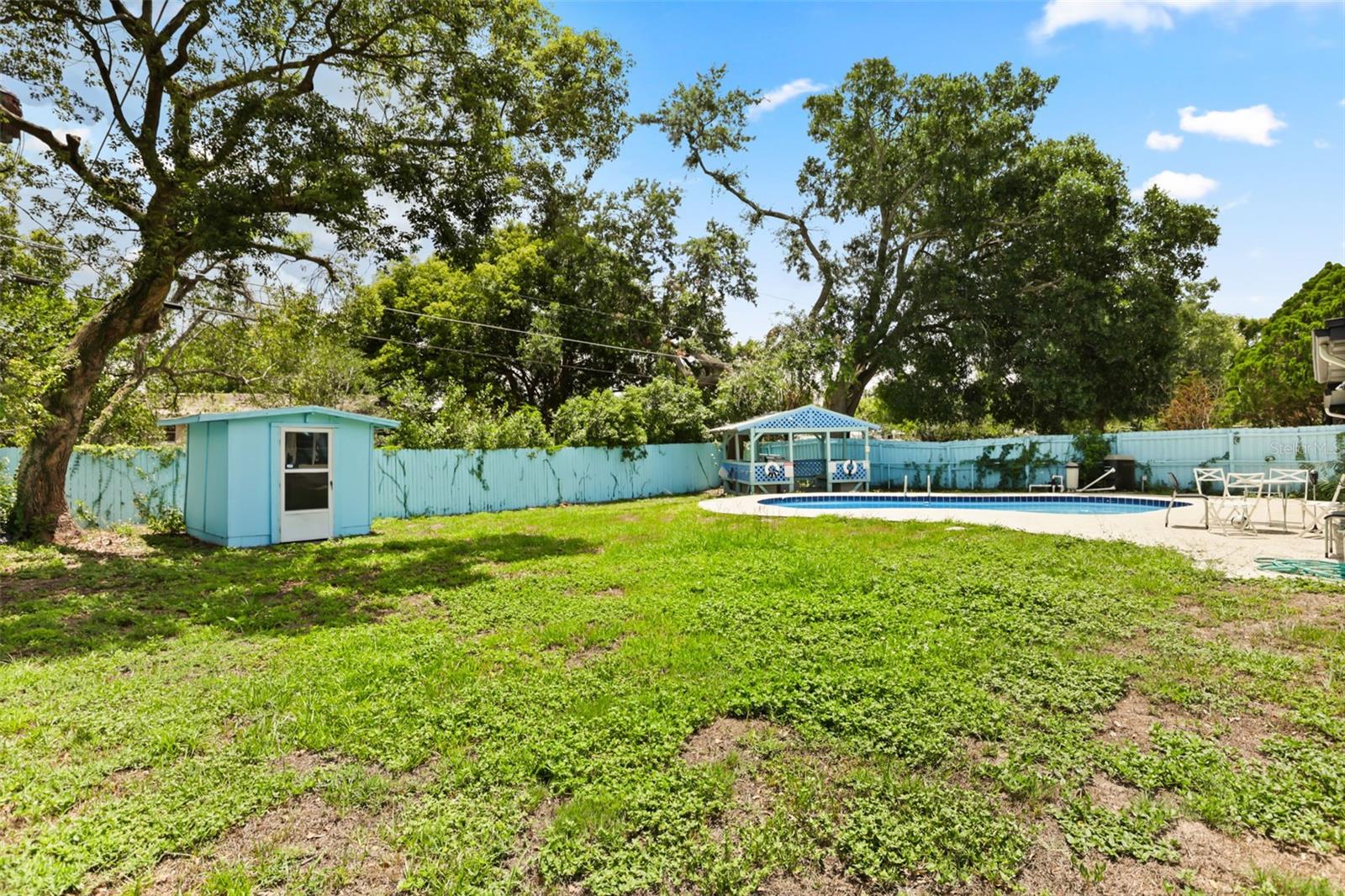 MEDALLION ESTATES - Residential