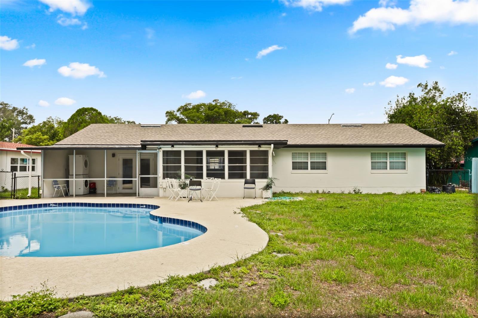 MEDALLION ESTATES - Residential
