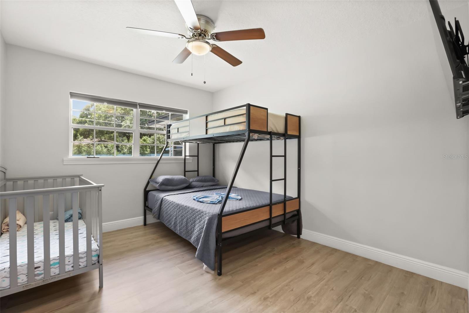 MEDALLION ESTATES - Residential