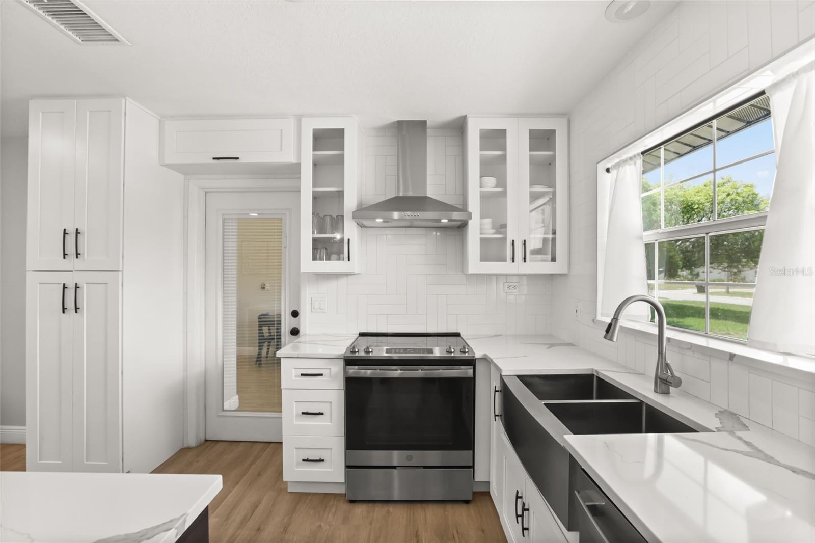 MEDALLION ESTATES - Residential