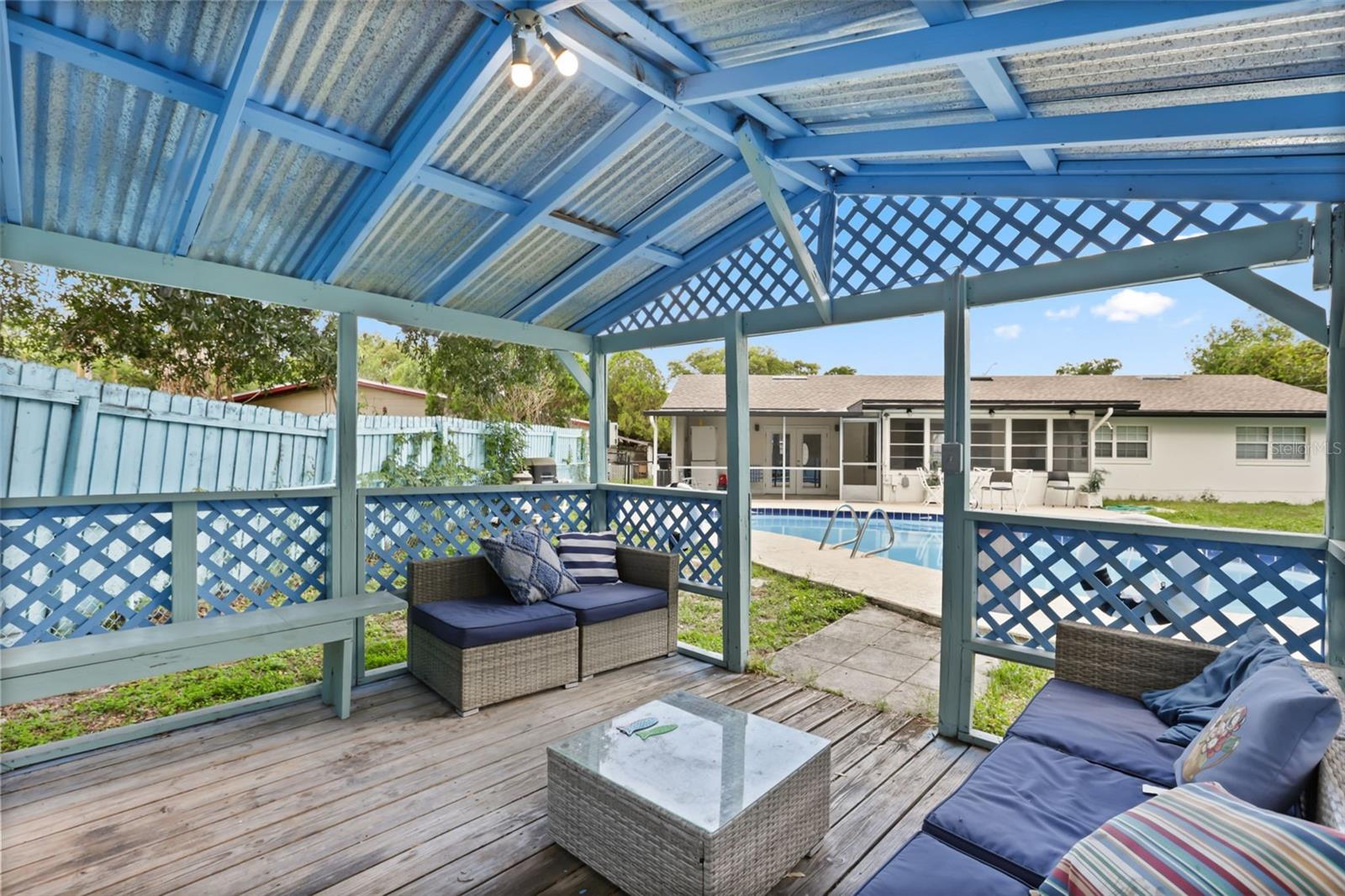 MEDALLION ESTATES - Residential