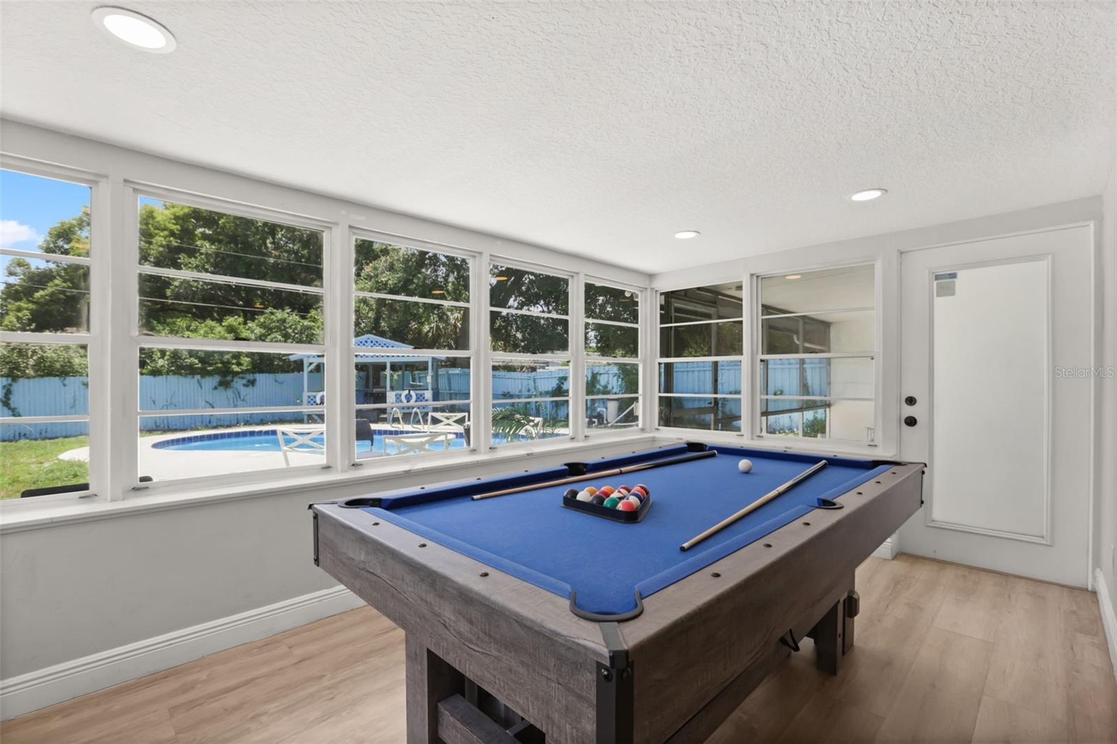 MEDALLION ESTATES - Residential