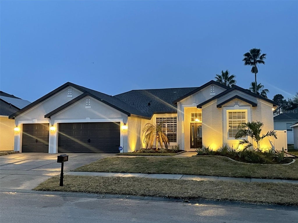 Photo of 111 Nottingham Way, Davenport, FL 33897 (MLS # O6443185)