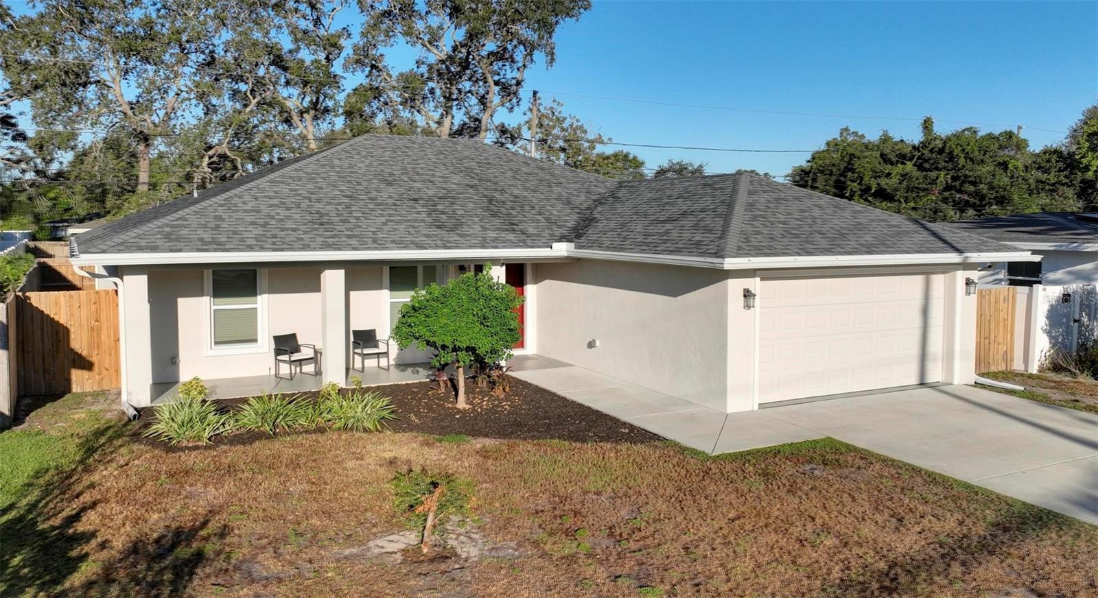SUNSET LAKE MANOR - Residential