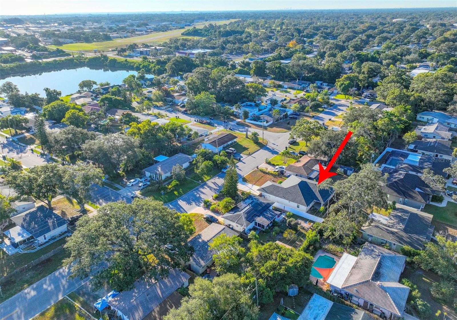 SUNSET LAKE MANOR - Residential