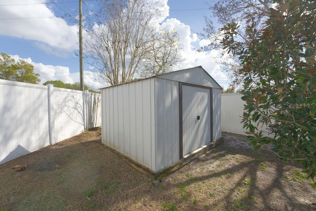 ADDISON PLACE - Residential