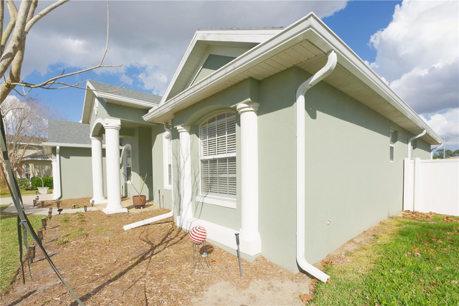 ADDISON PLACE - Residential