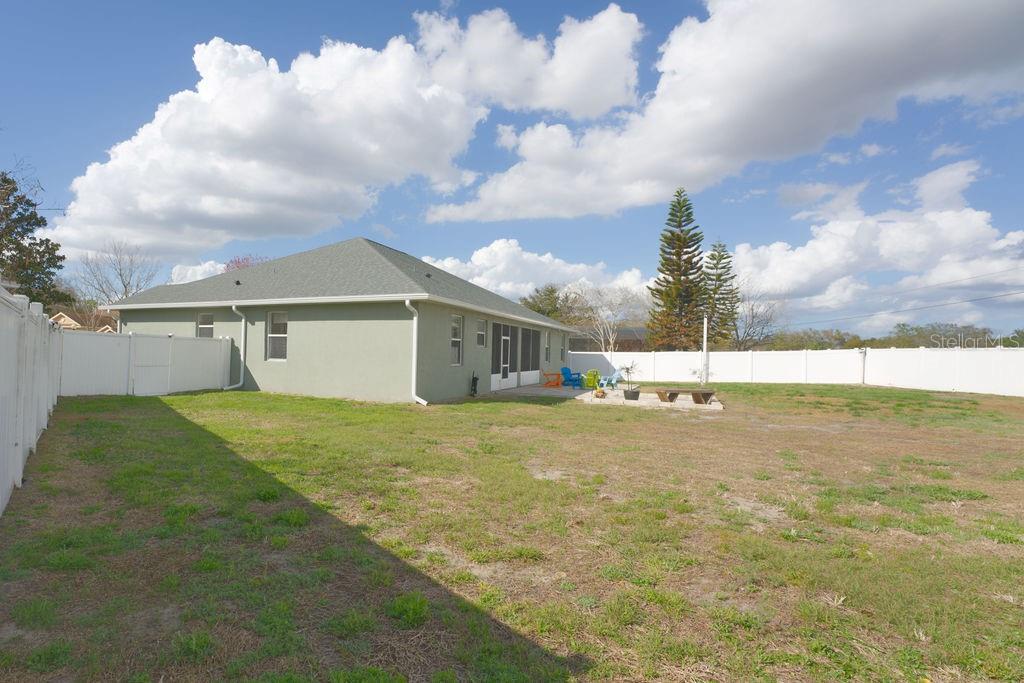 ADDISON PLACE - Residential