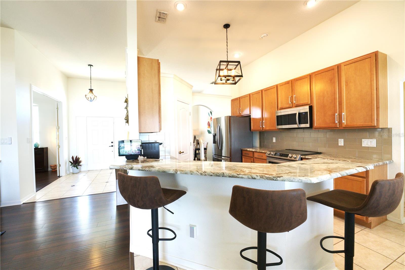 ADDISON PLACE - Residential