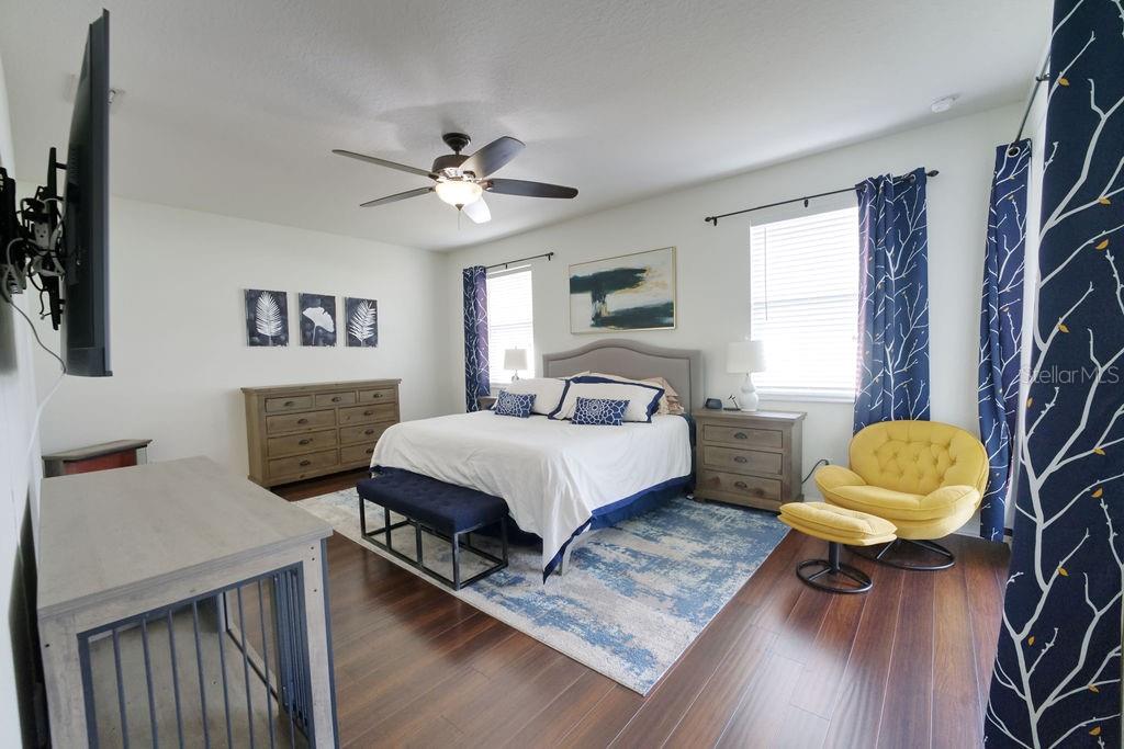 ADDISON PLACE - Residential