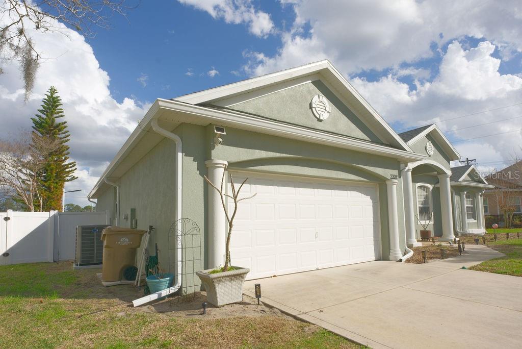 ADDISON PLACE - Residential