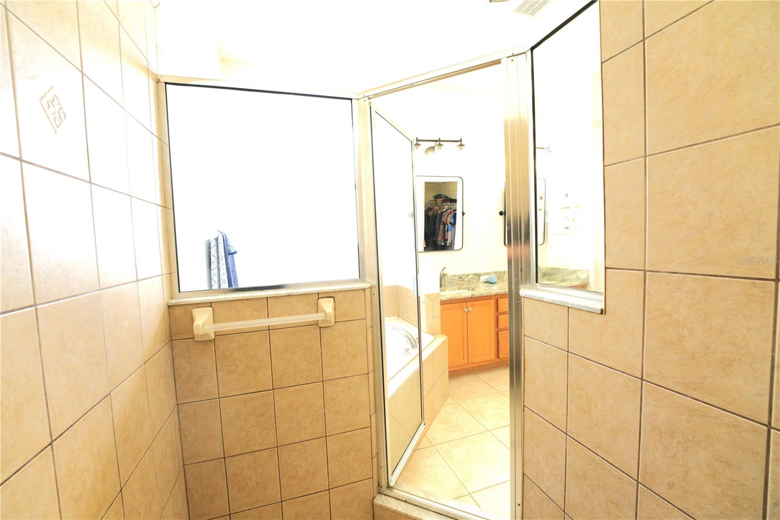 ADDISON PLACE - Residential