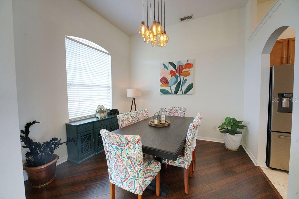 ADDISON PLACE - Residential