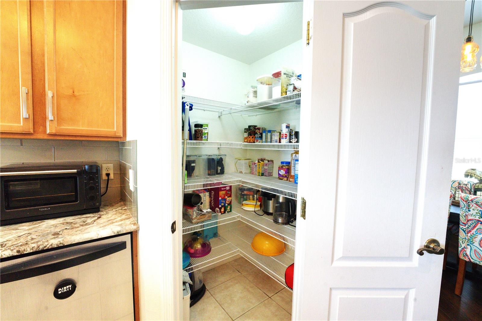 ADDISON PLACE - Residential