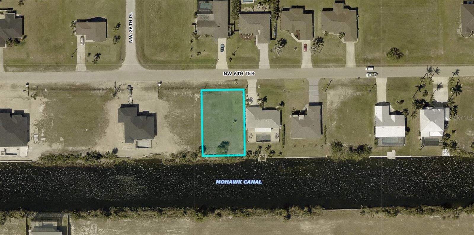 Fantastic Southern Exposure for your new dream home or investment property! Lot is 90% cleared and ready for construction! Tons of new homes throughout this up & coming neighborhood! This location is super convenient just east of Burnt Store Road and west of El Dorado Blvd. *** NOT an assignment of contract*** Local sellers with quick answers and quick closings!!!