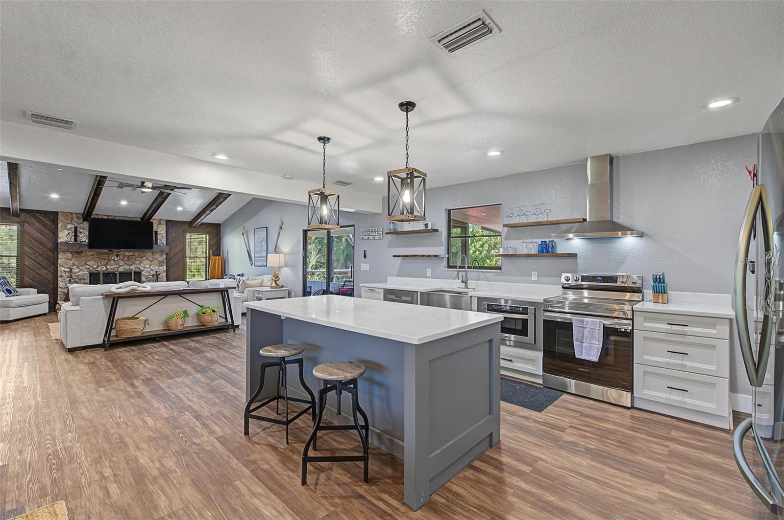2195 N SLEWFOOT PATH
