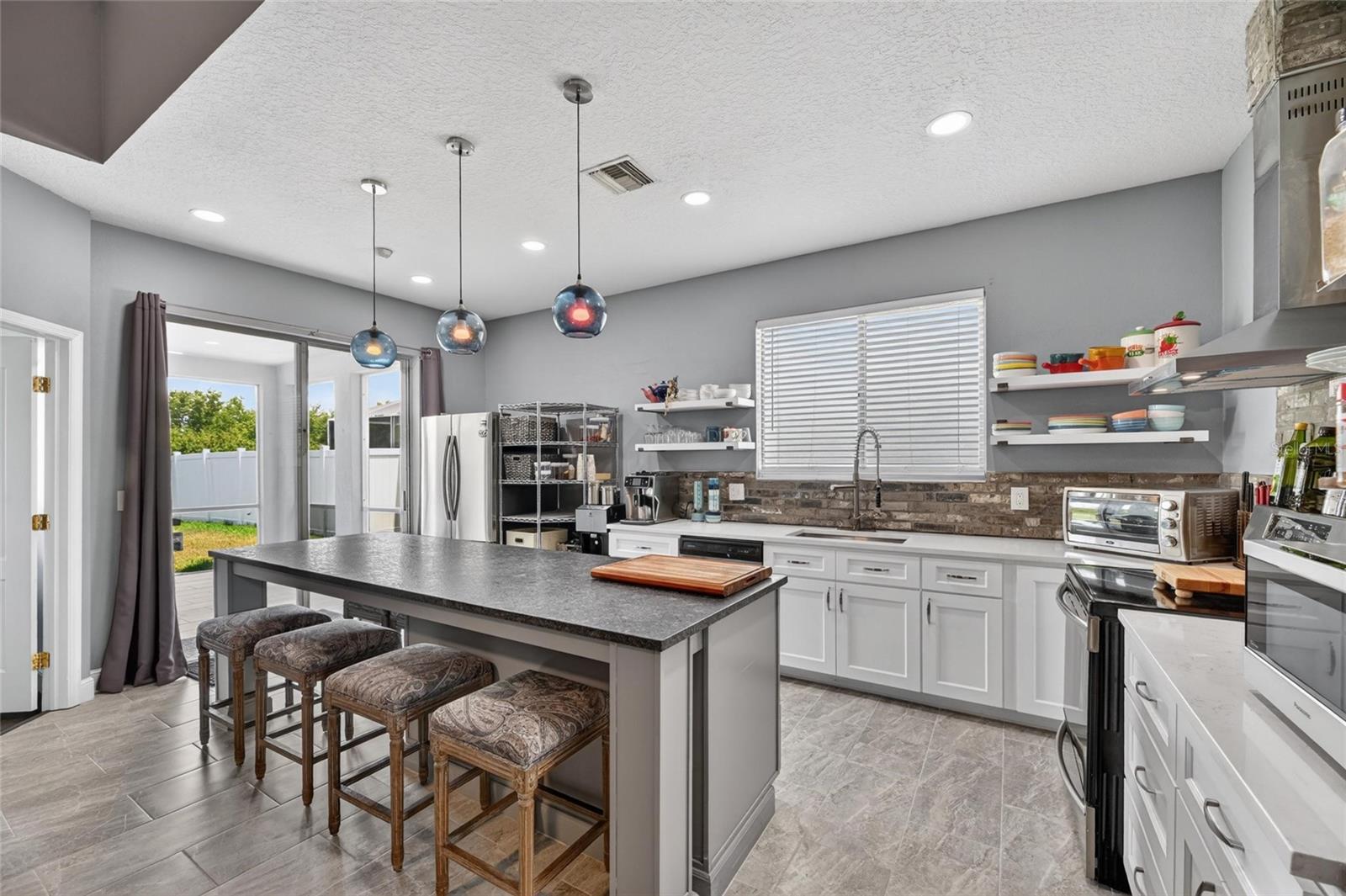 SUMMERFIELD VILLAGE 1 TR 17 - Residential