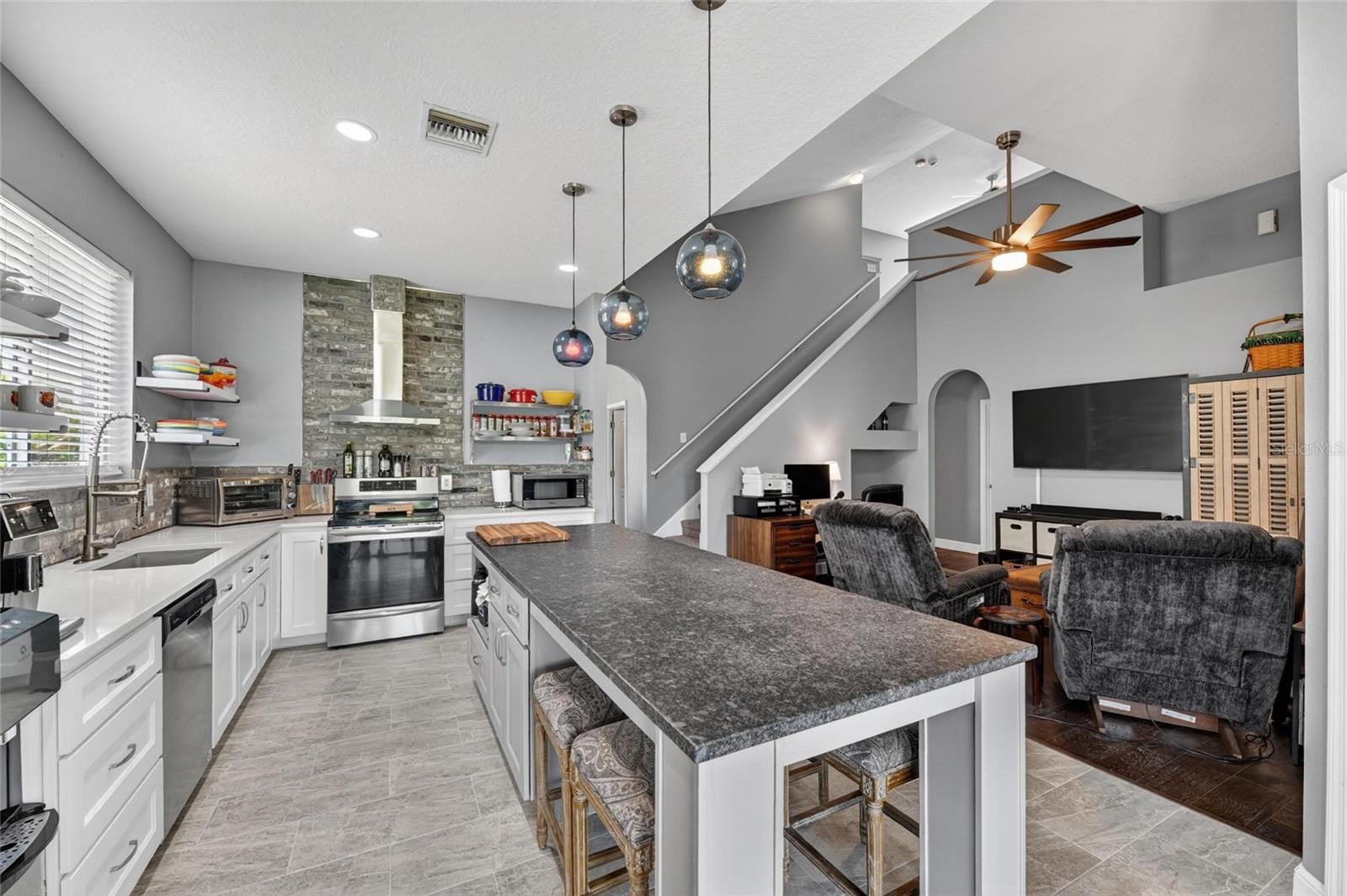SUMMERFIELD VILLAGE 1 TR 17 - Residential