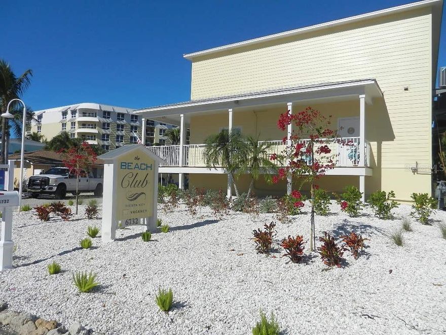 Excellent resort investment opportunity with a proven rental history at The Beach Club on Siesta Key, located just steps from the world-famous sugar-sand beach. This beautifully maintained residence looks and feels brand new, featuring a functional floor plan, deeded beach access, and a complete 2021 update with elegant sea-inspired décor, flat-screen TVs, free Wi-Fi, and a full kitchen with stainless steel appliances. Owners enjoy up to 120 days of personal use per year while benefiting from professional on-site management or the option to self-manage for added flexibility. TripAdvisor rates the property 4.5 stars with outstanding reviews. Resort amenities include a heated pool, hot tub, and complimentary beach chairs and umbrellas. Built in 2009 on stem walls, the building is elevated and sustained no storm damage. Ideally located mid-island just 1,000 feet south of the Stickney Point Bridge for easy mainland access, and within walking distance to popular restaurants, shops, marinas, rentals, and local favorites such as Captain Curt’s and Daiquiri Deck—making this a true turnkey beach getaway and income-producing investment.