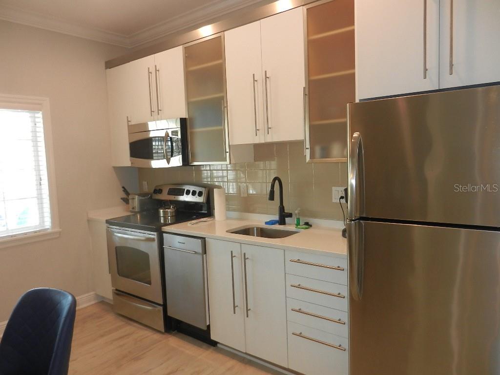 BEACH CLUB AT SIESTA KEY - Residential