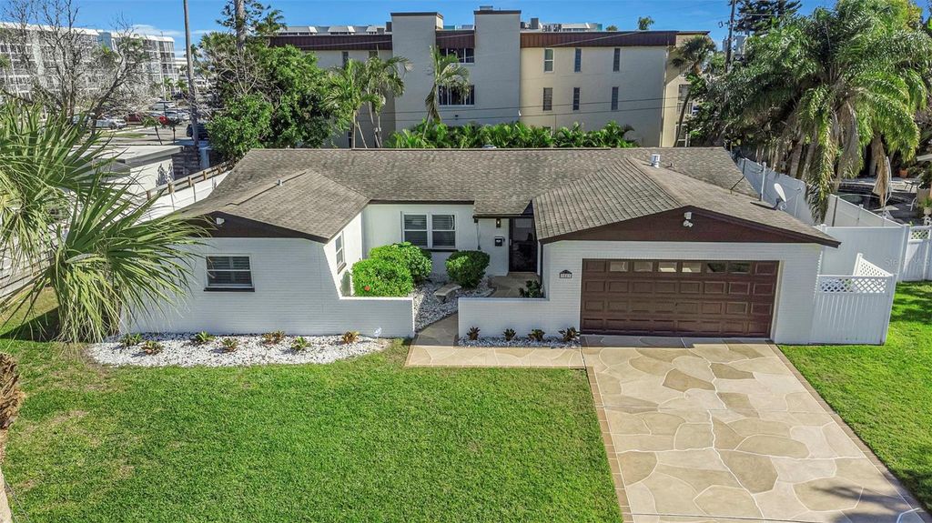 Photo of 3887 50th Avenue S, St Petersburg, FL 33711 (MLS # TB8458750)