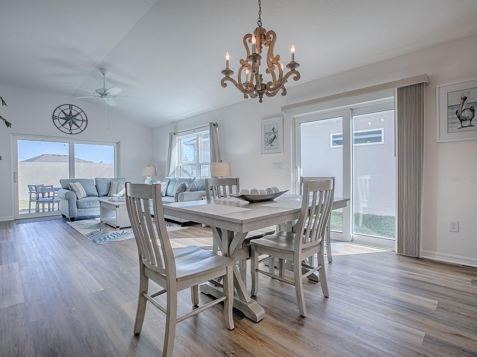 VILLAGES/SOUTHERN OAKS UN 213 - Residential