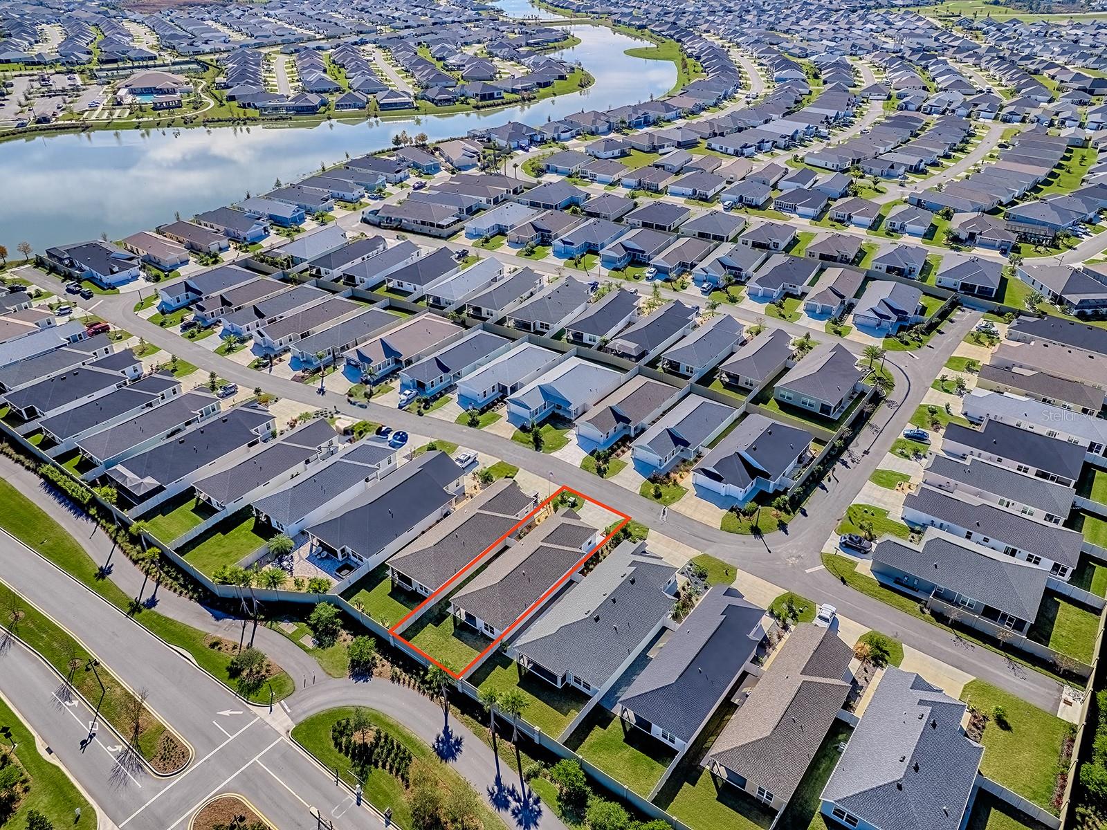 VILLAGES/SOUTHERN OAKS UN 213 - Residential