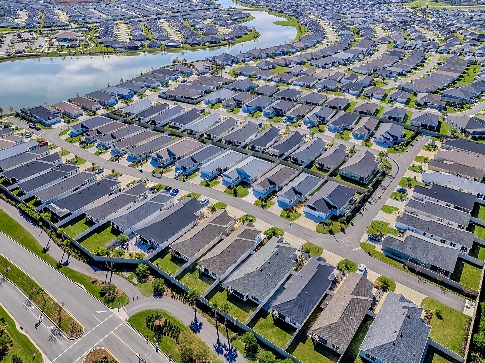 VILLAGES/SOUTHERN OAKS UN 213 - Residential