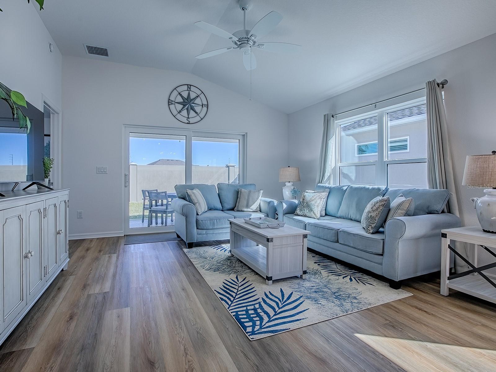 VILLAGES/SOUTHERN OAKS UN 213 - Residential