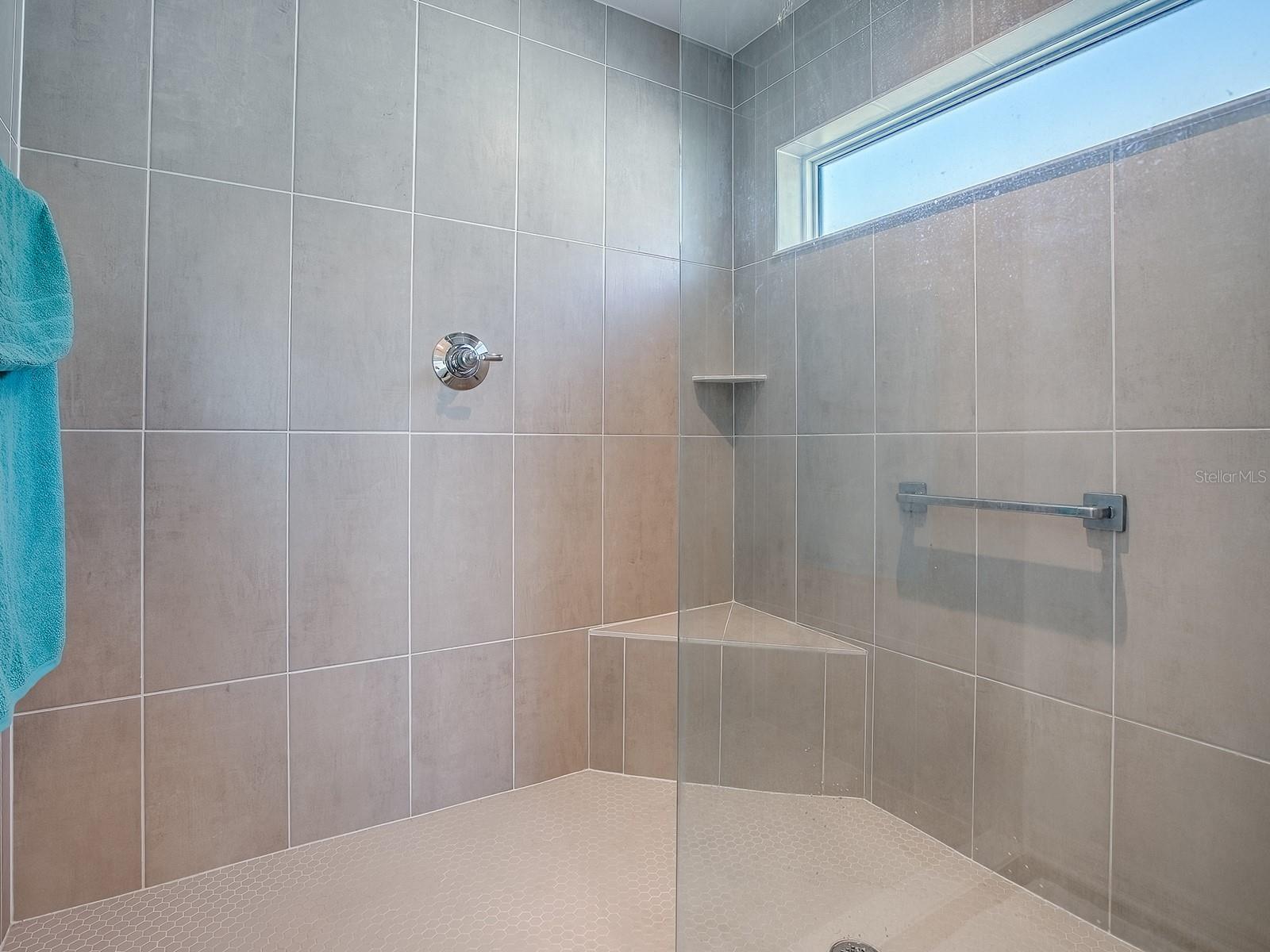 VILLAGES/SOUTHERN OAKS UN 213 - Residential