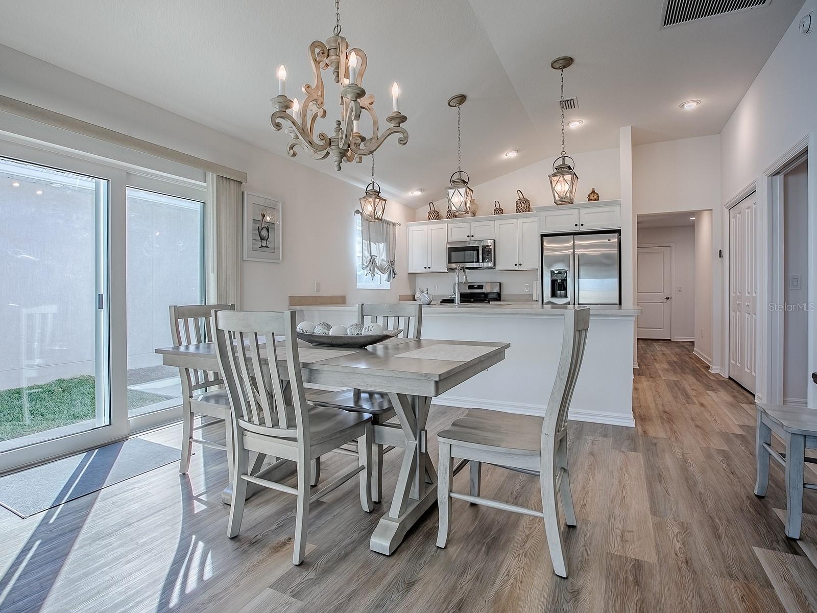 VILLAGES/SOUTHERN OAKS UN 213 - Residential