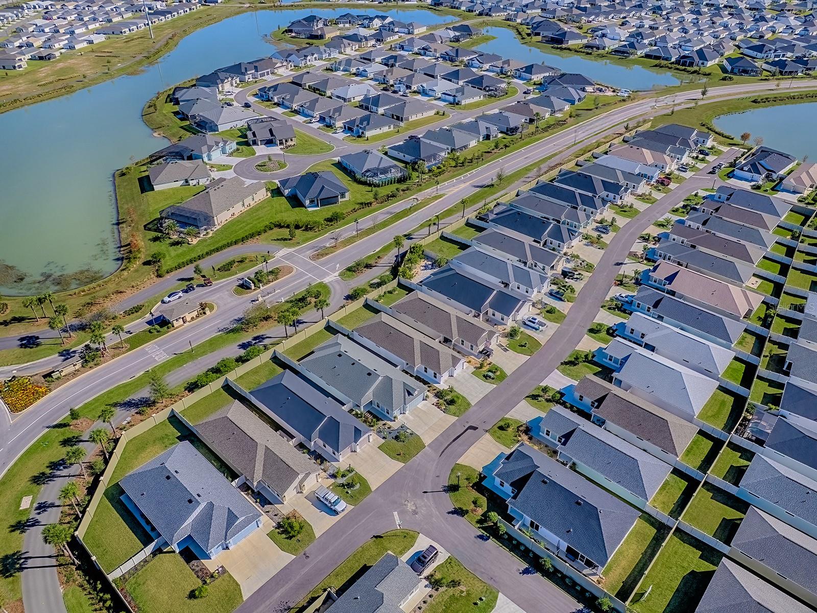 VILLAGES/SOUTHERN OAKS UN 213 - Residential