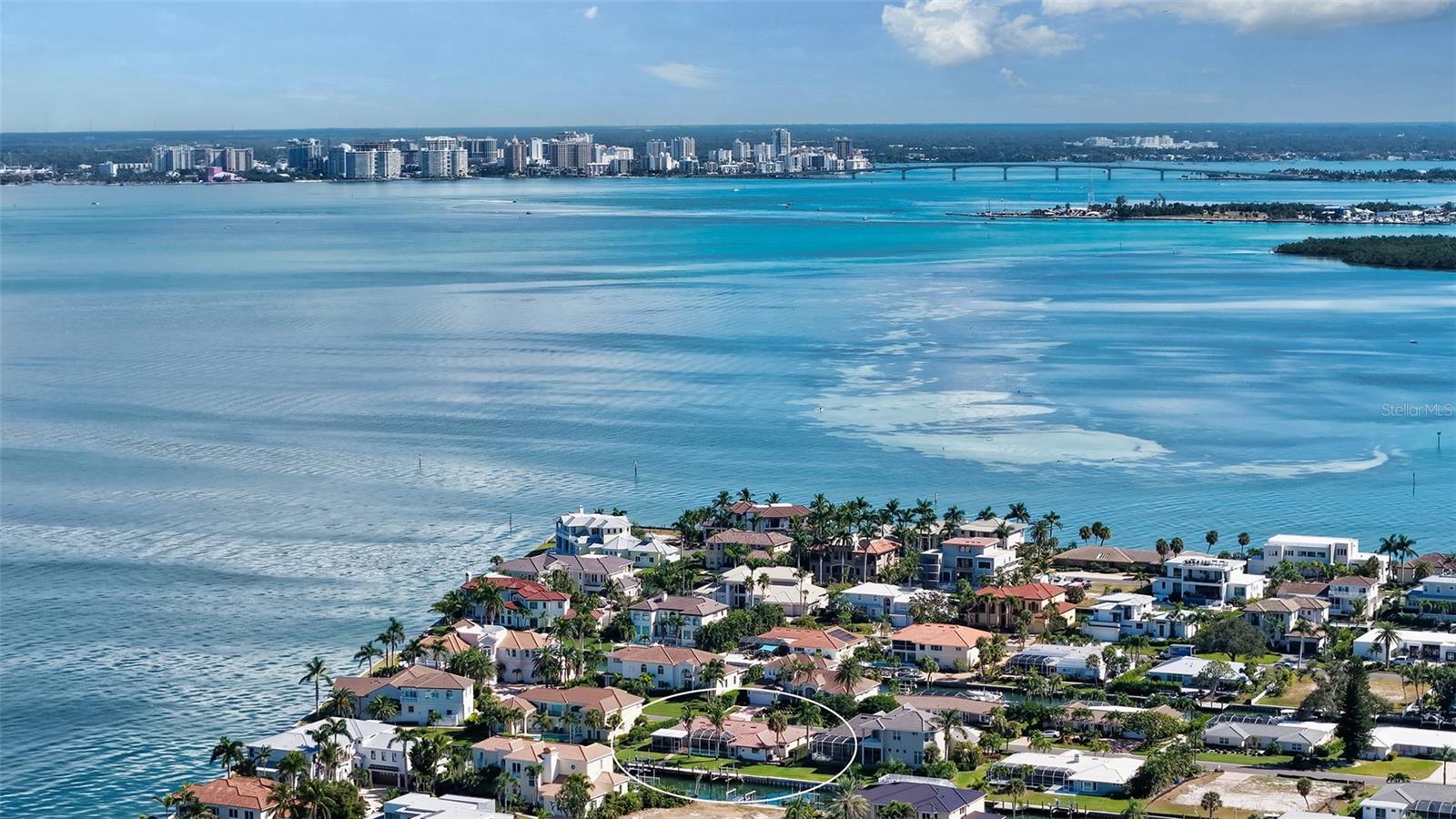 COUNTRY CLUB SHORES - Residential Lease