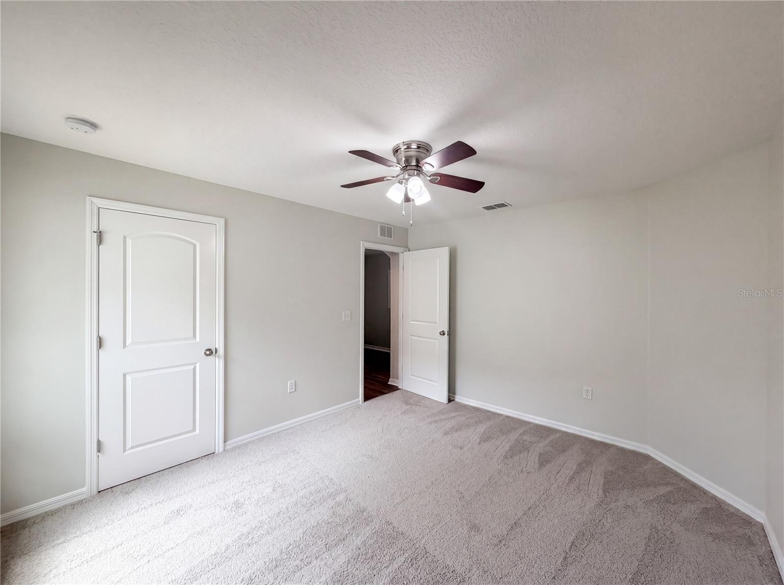 TAVARES CHELSEA OAKS SOUTH - Residential